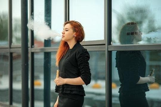 Jednorázová E-cigareta review and the effect of e cigarette on health explained for curious smokers and vapers