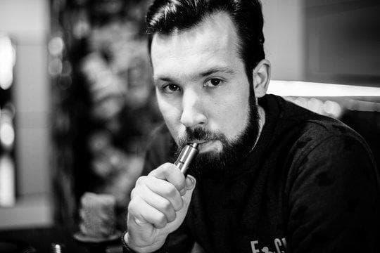 Savvy Poker Online Tips and Local Savings on Electronic Cigarettes for Sale Near Me