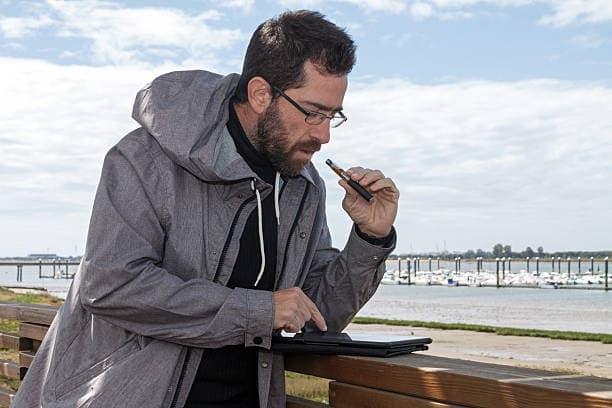 Jednorázové e-cigarety Facing the vietnam e-cigarette import ban 2025 What EU distributors and Czech retailers Need to Know